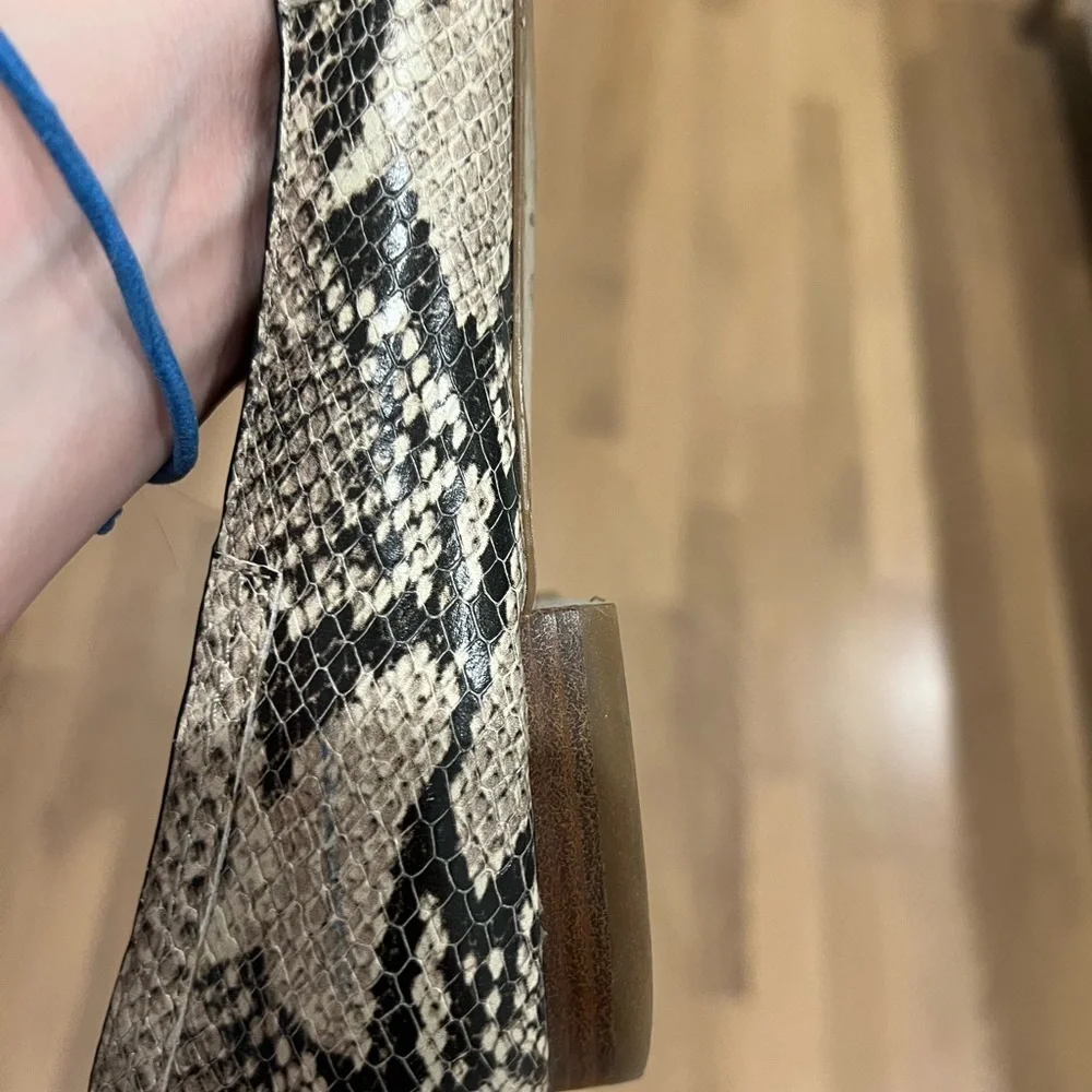 Cole Haan 7 Snake Flats - Picture 6 of 6